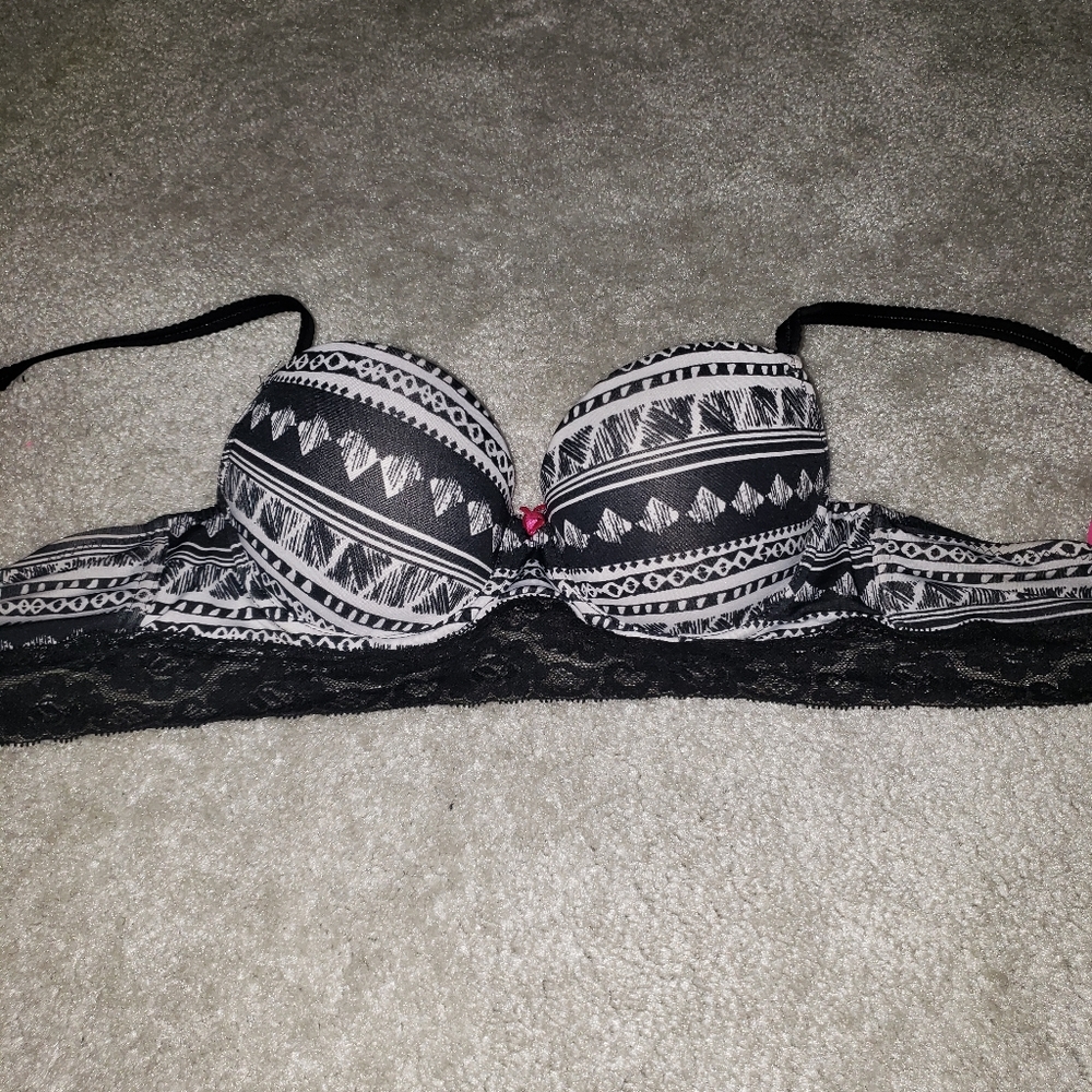 34C adjustable, push up bra